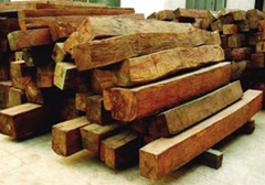 红木霸气归来：半年飙升50% 比房价涨得还快